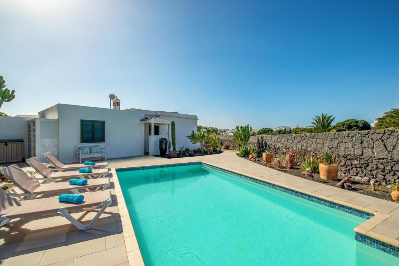 Villa Sarita Sol By Villa Plus Playa Blanca  Exterior foto